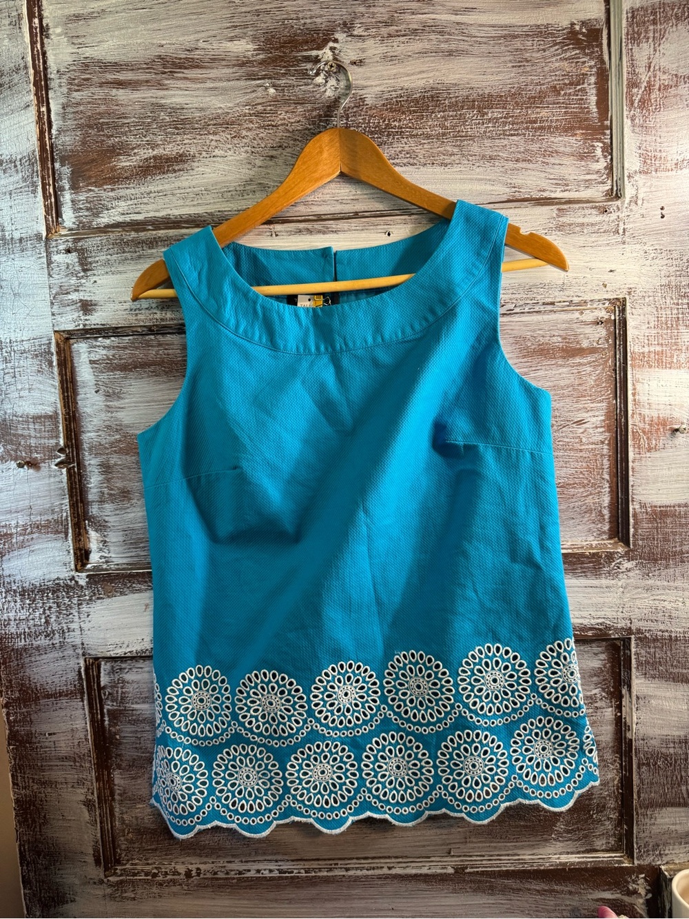 Talbots Turquoise Sleeveless Top with White Eyelet Hem